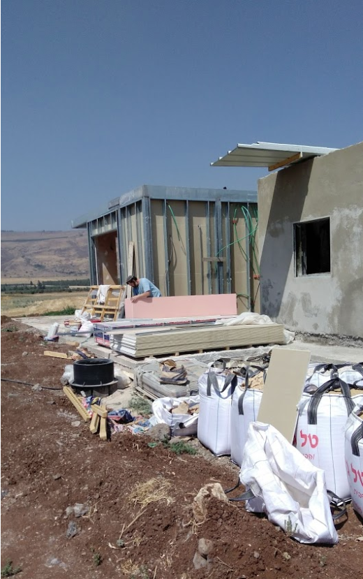 בנייה קלה מעלה אדומים